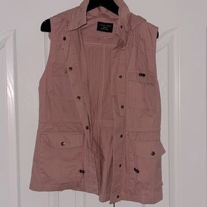 Sleeveless Jacket 🧥